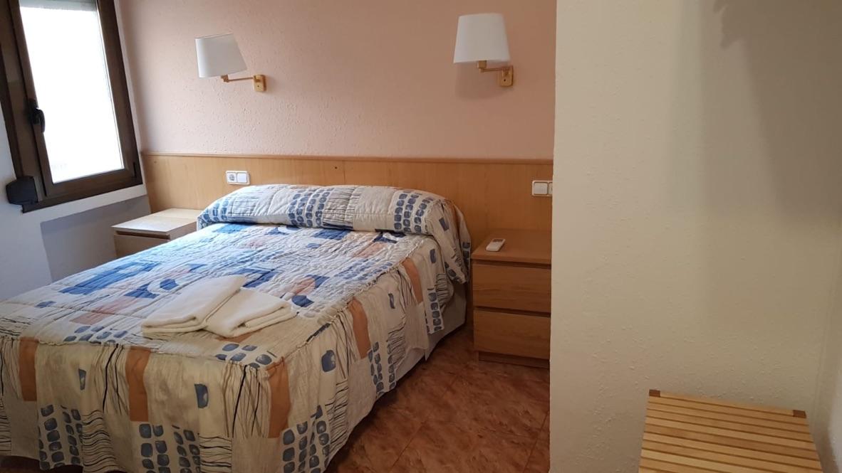 Hostal Rio De Castro Барселона Экстерьер фото